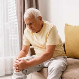 How to Prepare Seniors for Knee Replacement Surgery